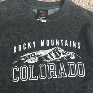 Rocky Mountains Vintage Crewneck with Pockets Size Small